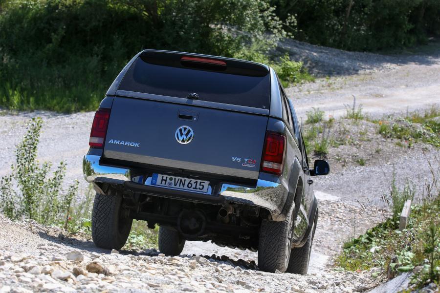  Volkswagen Amarok Double Cab Highline 2016 года  (фото 9 из 37)